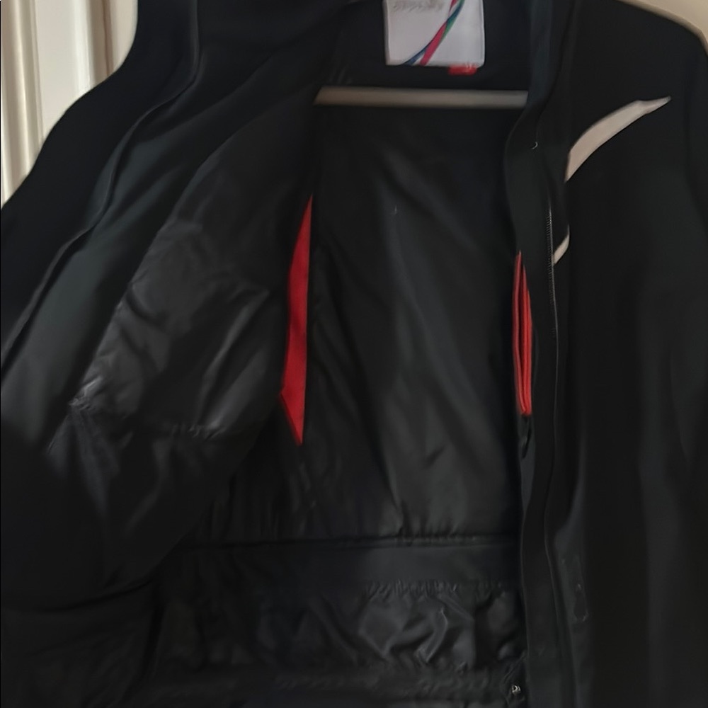 Spyder Black and White Ski Jacket - Picture 9 of 10
